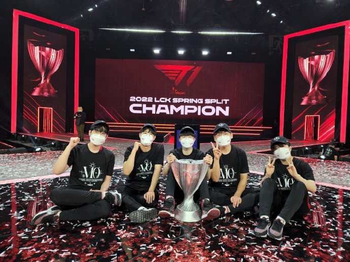 LOL：T1官宣首发五人除AD全部中招，带病夺冠，MSI建议弃权吧