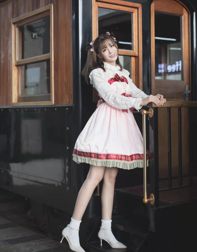 LPL美女穿洛丽塔衣服，瞳夕可爱，希然美颜，小钰的气质最高贵