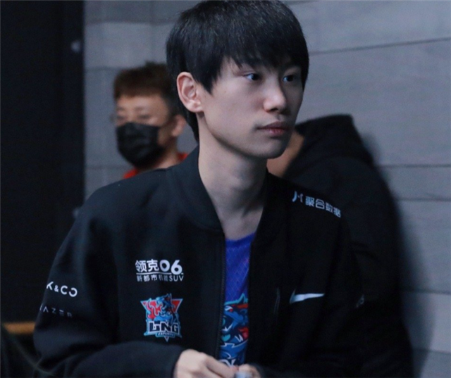 doinb称LPL《电竞经理》不给选手钱，大夸T1：最会培养人的俱乐部