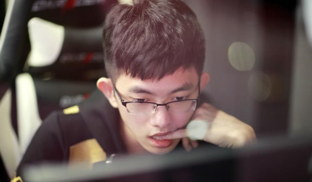 谁还会说Theshy菜？冠军上单坦言：Theshy就是自己的心魔！