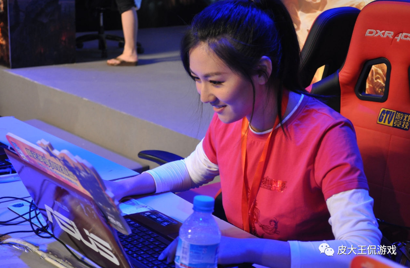 解说界的四朵金花离开后，还有哪些美女解说？你最喜欢谁？