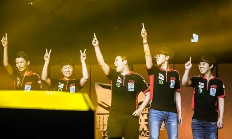 继小虎事件后imp又爆料当年LGD确实有演员，电竞圈怎么了？