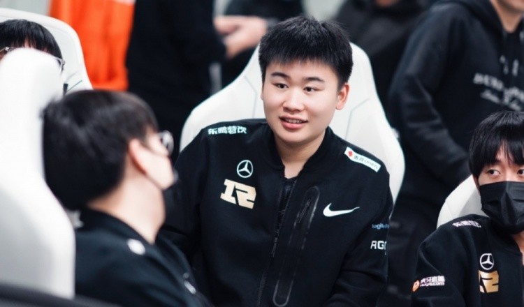 上一次好像还是昨天！RNG完成LPL历史上第七次让二追三