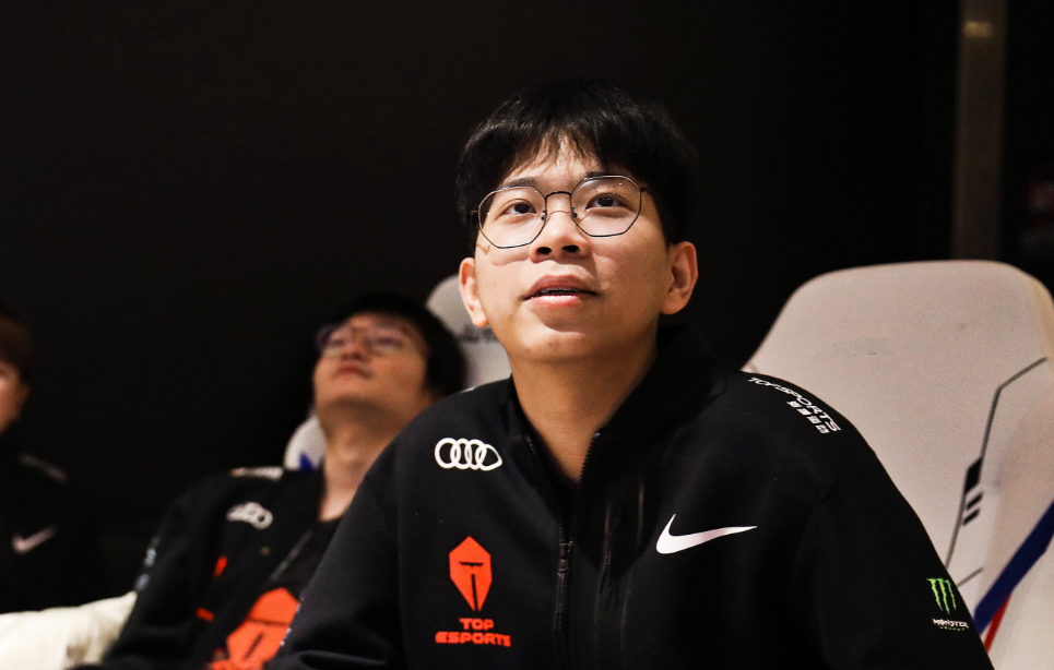 Wayward成长迅速的原因？两大陪练助阵，岂有不强的道理