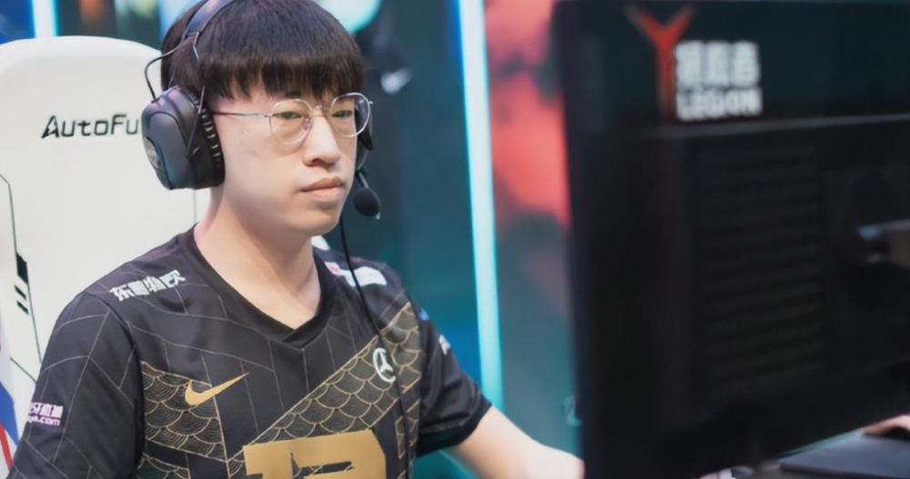 LPL季后赛遭质疑：线上比赛不怕有人代打吗？网友评论太真实了