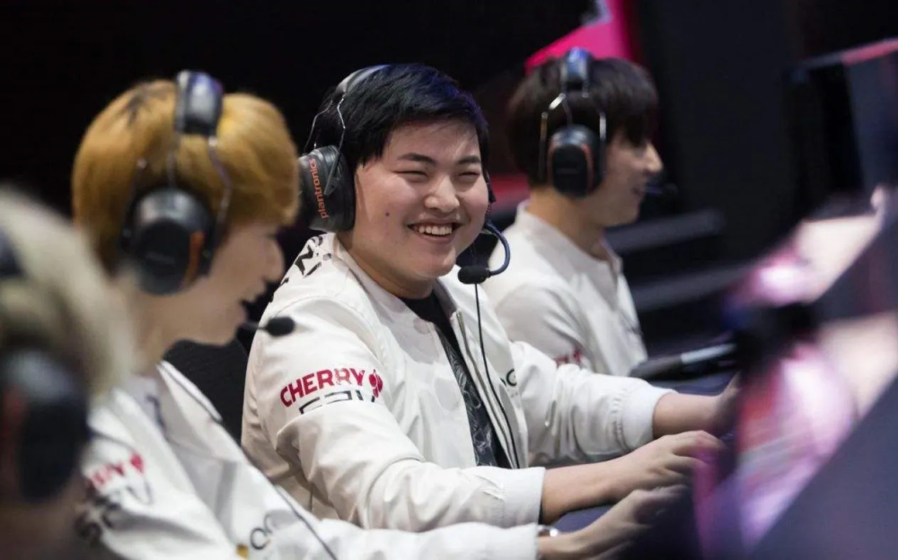 Faker又被搞心态了，这次是演员问题，提议官方改游戏机制