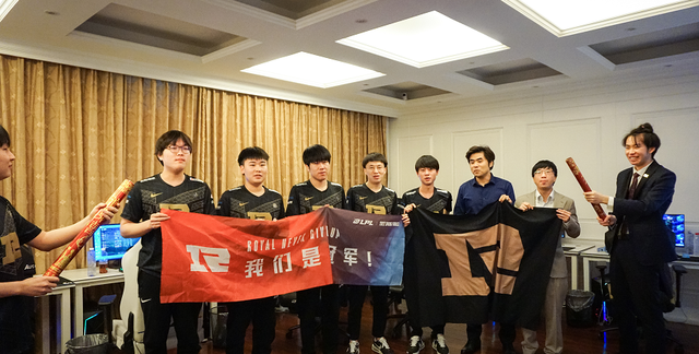 Ning高强度Rank夏季赛恐将回归？直播谈韩服现状：现在没有演员！