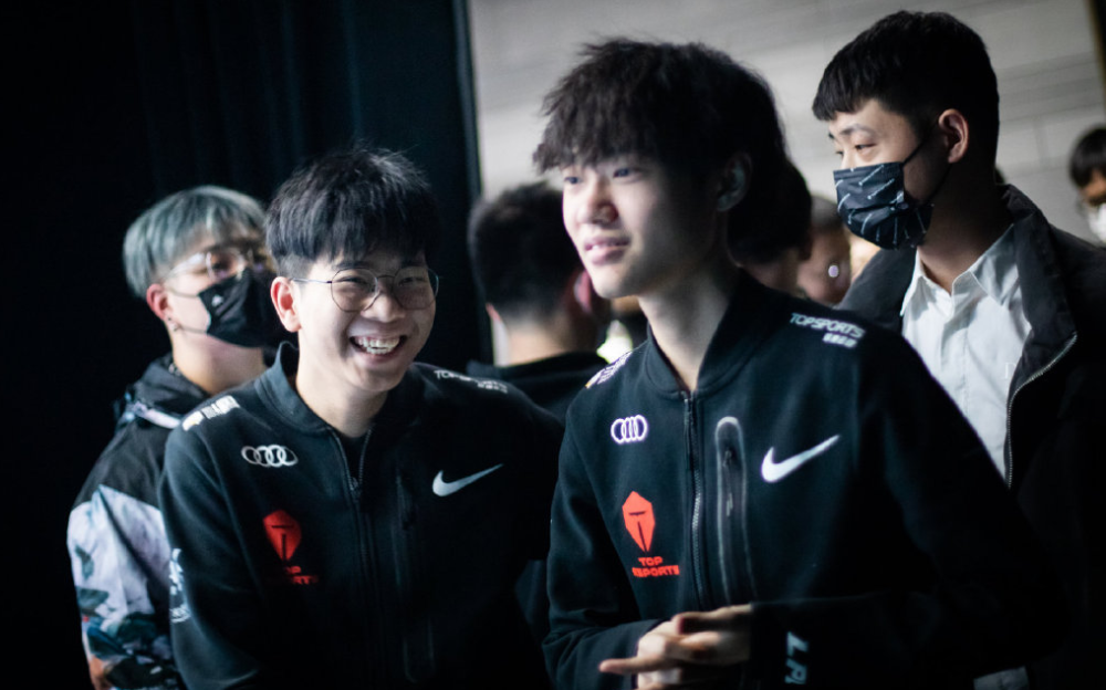 Knight风波逐渐平息，前女友说出隐情，TES无辜躺枪