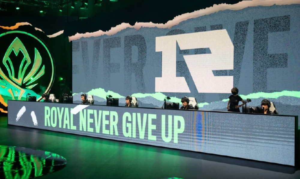 恭喜RNG！拳头官方：摄像头、耳机和裁判都符合要求，RNG没有违规