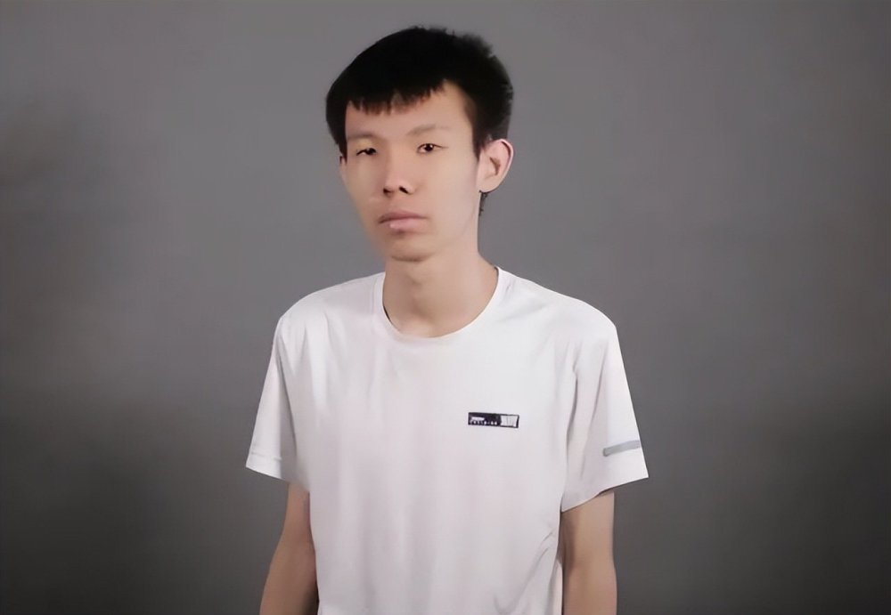 MSI季中赛：4位解说内涵T1的ping值，T1粉丝发文称王记得是垃圾