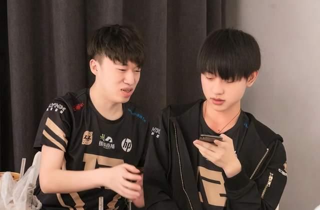 一竞技：拳头发文再次惹怒了观众！声称：RNG重赛我们也不轻松