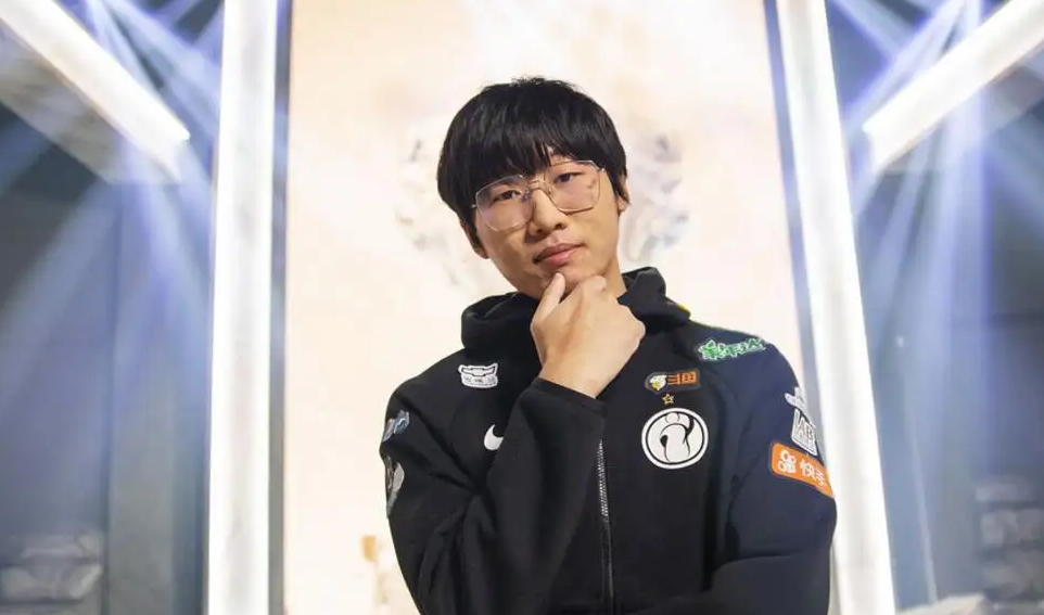 宁王疑似复出？网友扒出训练赛战绩，宁王惨遭野王暴打