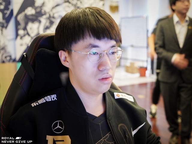 最新LOL奖金榜出炉：LPL阿水排第一，前十仅小虎无S冠！