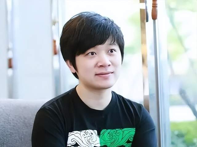 LOL：LPL每个选手的顶薪都不同，Lwx惨遭国服玩家恶搞