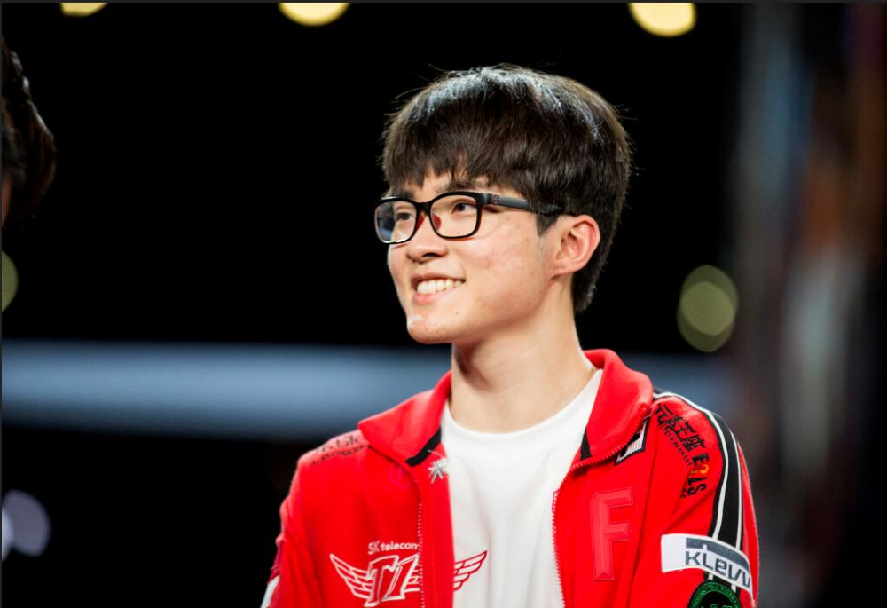 LCK内战了，元老级解说被faker粉丝赶走，无奈之下加入LPL
