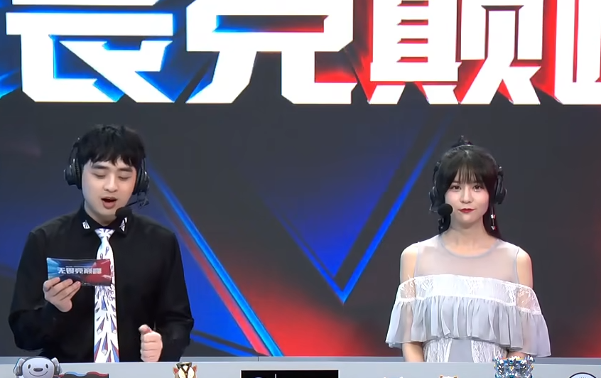 两大LPL美女解说，Rita成熟，瞳夕可爱，张导还是更爱Rita