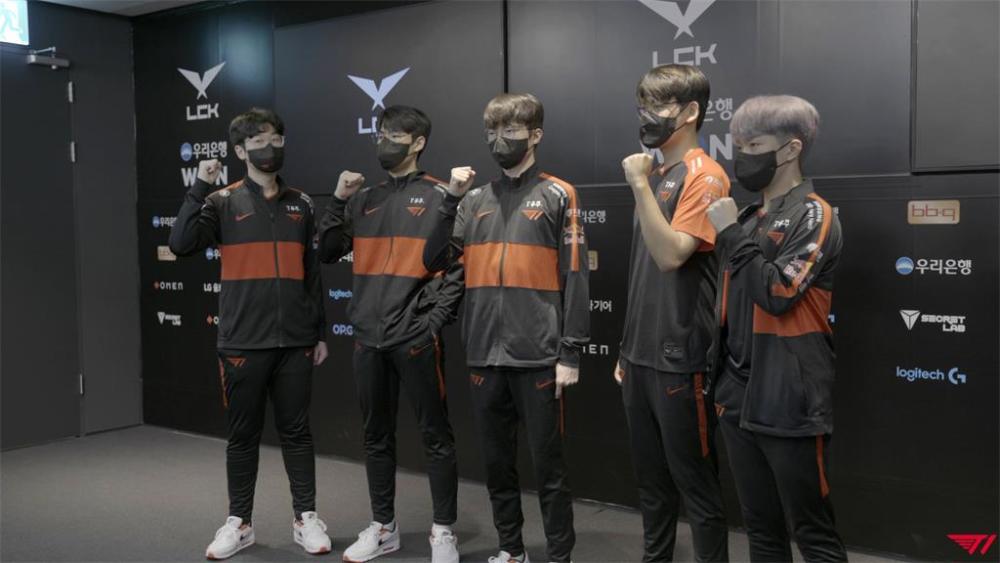 doinb回忆LCK：首发只看资历不看实力，我是全华班粉丝所以拒绝WE
