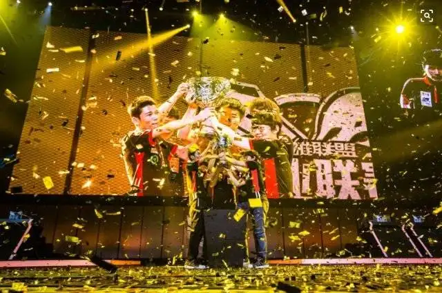 S5的LGD回来了？新中单长的像GODV，AD阿萨姆竟然像Imp！