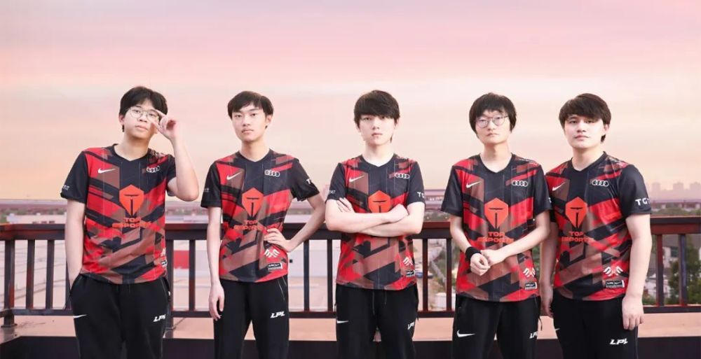 TES官博盛赞LCK赛区战队和选手，光速上热搜！LPL玩家看懵了