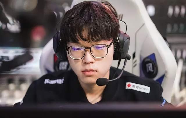 BLG彻底无缘季后赛，bin赛后闹脾气，拒绝和V5握手