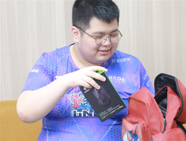 LNG首发终于换回阿乐，Doinb开始畅想季后赛：很难找到陪练的队伍