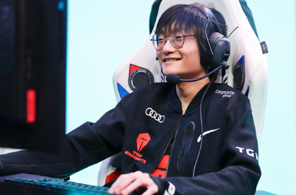 LPL得到韩媒认可！评级S12各位置TOP3：上野AD都是LPL排第1