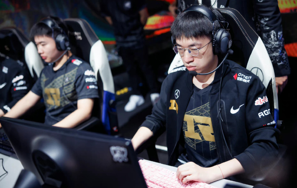 RNG打外卡还这么难？AJ发话JDG夺冠稳了：EDG没戏的