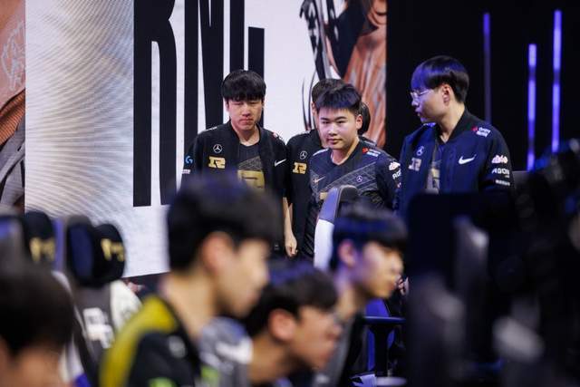 RNG创造奇迹！爆冷掀翻LCK一号种子GenG，余霜激动爆粗口