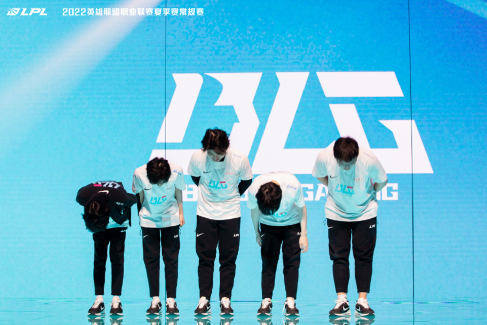 BLG明年中单人选曝光！知情人爆料：doinb、Rookie或Zeka