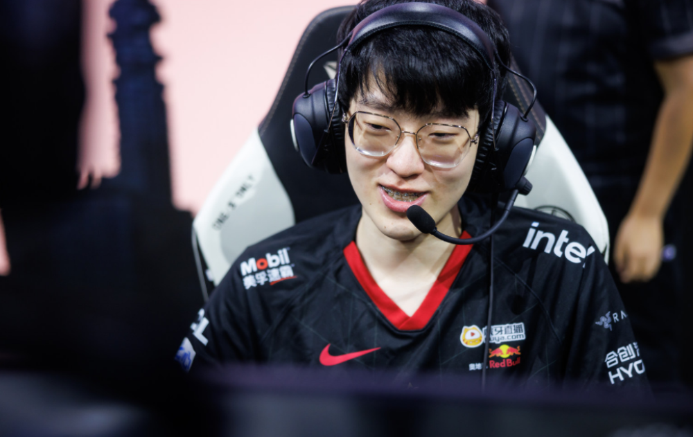 EDG倒了？世一瓜爆料：Viper与Scout大概率回LCK