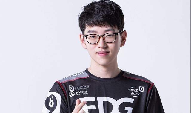 Scout与EDG这件事，到现在终于有点看懂了：说白了就是看腻了想分